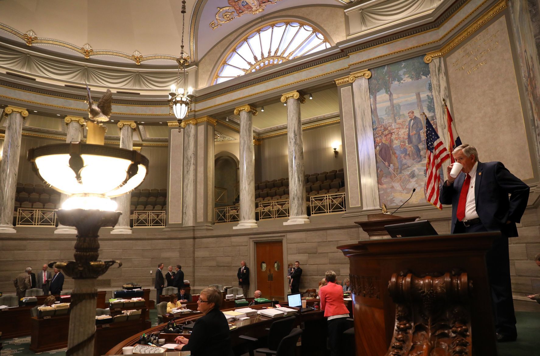Senate opens special session on disciplinary action on Governor
